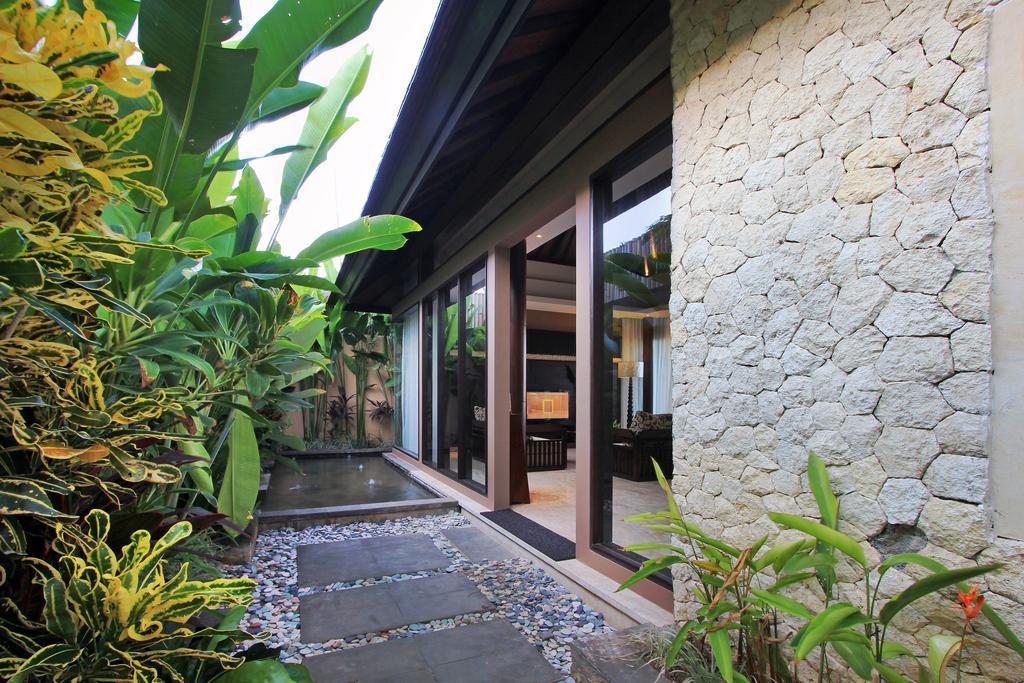 เดอะ สวางัน ลักซัวรี สวีท แอนด์ วิลลา Hotel นูซาดูอา ภายนอก รูปภาพ